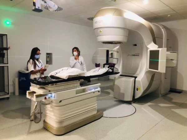 La Unidad de Oncología Radioterápica del Hospital de Fuerteventura realiza 2.700 sesiones en su primer año