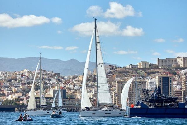La 11ª edición del ARC+ zarpa desde Gran Canaria. Un comienzo soleado para la flota más grande de la historia