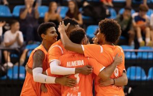 Voleibol Masculino: Victoria del Arona Playa de Los Cristianos para cerrar la primera vuelta como segundo clasificado