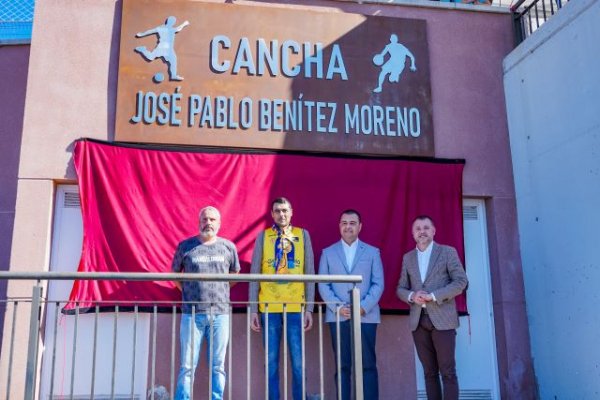 Guía: La cancha deportiva de Anzo-Anzofé luce ya el nombre de José Pablo Benítez Moreno