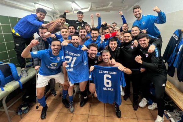 Fútbol 1ª Regional: (2-1) Importantísima victoria del San Isidro frente al Sporting de San José en el tiempo de alargue