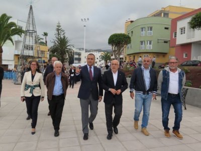 Gu&iacute;a: La Plaza de La Atalaya ampl&iacute;a los espacios de encuentro y gana en confort tras las obras de mejora inauguradas hoy por el Alcalde y el Presidente del Cabildo