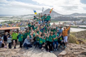 Gáldar celebra el Día de la Cruz con una caminata a la Cruz de Grimón y una merienda en la Plaza del Calvario