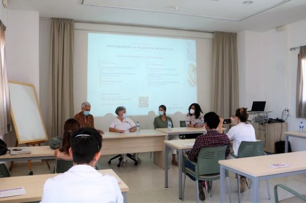 El Hospital Insular de Lanzarote retoma las sesiones científicas de Geriatría