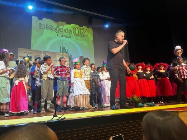 Arucas: La comunidad educativa del CEIP Eduardo Rivero Ramos brilla con “El Mago de Oz”