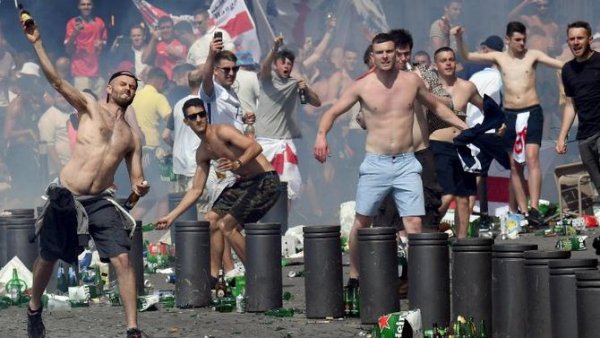 Aviso a los hooligans: "Habr&aacute; alcohol en Qatar, pero restringido"