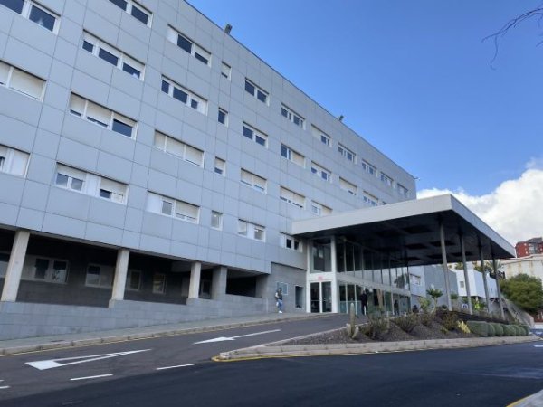 El Hospital La Candelaria garantiza tratamientos de oncología radioterápica con la renovación de dos aceleradores