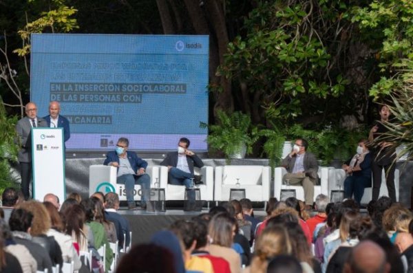 El Cabildo impulsa la inserción sociolaboral de personas con discapacidad