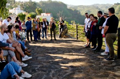 La Villa de Moya inaugura el espacio del recuerdo junto a la Asociación Pulseras Blancas