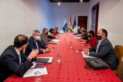 Concedidos en el &uacute;ltimo trimestre de 2021 m&aacute;s de 5,3 millones a La Palma para paliar los efectos de la erupci&oacute;n