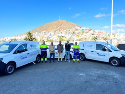El Ayuntamiento de Gu&iacute;a y Aqualia presentan la nueva flota de veh&iacute;culos del servicio municipal de aguas