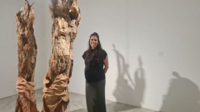 Itahisa P. Conesa presenta innovadoras t&eacute;cnicas escult&oacute;ricas en una exposici&oacute;n de la SAC