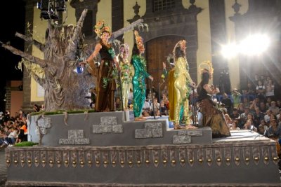 &Uacute;ltimas plazas para participar como figurantes en la Cabalgata de Carrozas de Gu&iacute;a