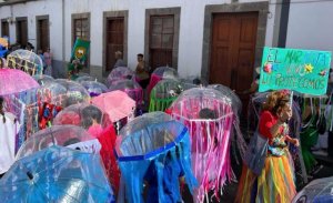 Agaete se llena de color con el Carnaval de los m&aacute;s peque&ntilde;os/as