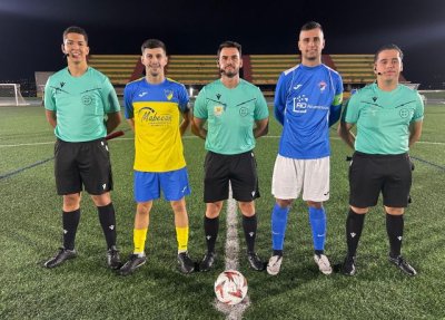 Fútbol 1ª Regional: El San Isidro se hunde en casa ante un Costa Ayala implacable (0-4)