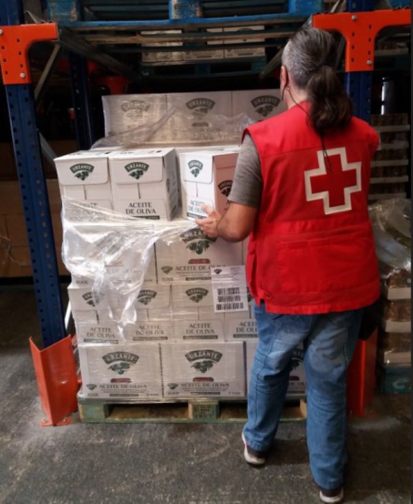 Cruz Roja reparte más de 1,2 millones de kilos de alimentos a 43.673 personas vulnerables en Canarias