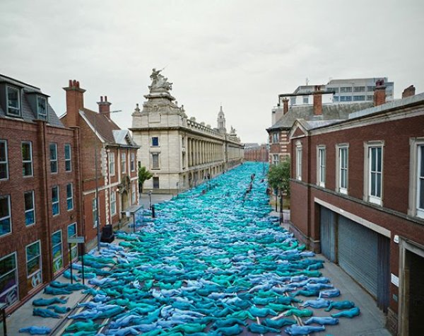 Spencer Tunick elige Gran Canaria y las Islas Canarias, para crear una gran obra humana por los derechos LGTBIQA+ frente al retroceso global de las libertades