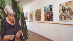 La Galería del Ayuntamiento de Teror expone 23 pinturas originales dedicadas a la mujer rural