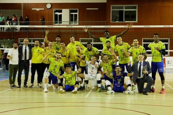 Voleibol: El CV Guaguas comienza bien los playoffs y gana con mucha contundencia (0-3)