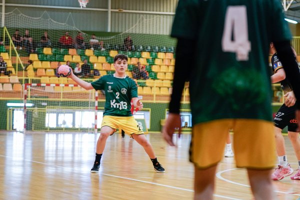 Balonmano Base: El Moto Sport Juani Gáldar logra su tercera victoria consecutiva en la Copa Deporte=Salud