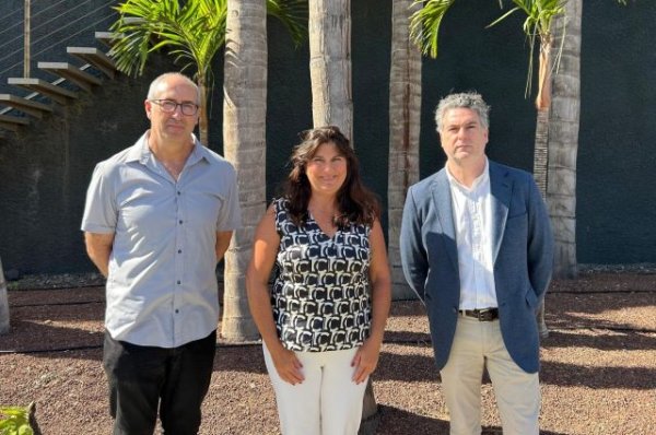 Transición Ecológica y el Centro Oceanográfico de Canarias colaborarán en el impulso de la energía eólica marina