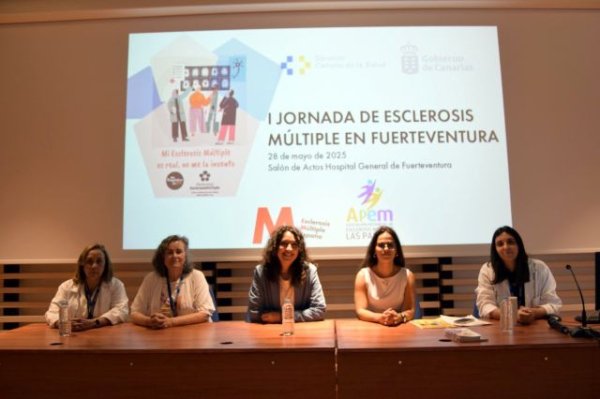 El Hospital General de Fuerteventura reúne a treinta profesionales y pacientes en un foro de Esclerosis Múltiple