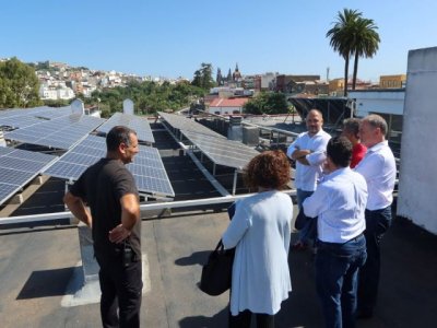 Transición Ecológica financia la instalación de placas fotovoltaicas en una fábrica de Arucas