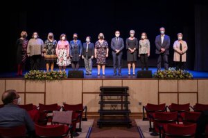 Gáldar rinde homenaje a ocho maestras jubiladas y reconoce la importancia de la labor docente