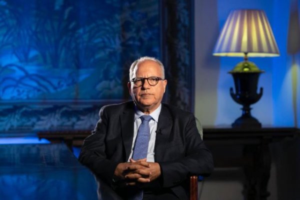 Curbelo felicita a los premiados con la Medalla de Oro de Canarias (V&iacute;deo)