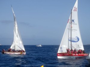 Vela Latina Canaria: Pueblo Guanche, Portuarios y Villa de Agüimes mantienen sus aspiraciones en el Campeonato Aguas de Teror