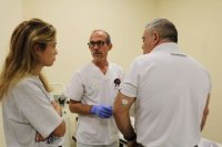 Sanidad dispensa los primeros sistemas de monitorizaci&oacute;n de glucosa desde Atenci&oacute;n Primaria