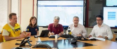 Los trabajos de extinci&oacute;n se centran hoy en la ladera de Tigaiga para evitar que afecte al Valle de La Orotava