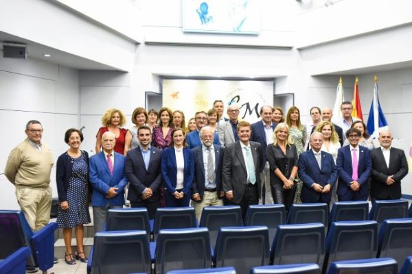 Esther Monzón participa en el homenaje a los médicos que cumplen 25 años de colegiación