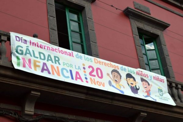 Los escolares de Gáldar envían su apoyo a La Palma en el Día Internacional de los Derechos de la Infancia