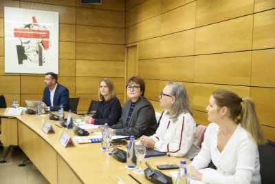 Canarias reitera la necesidad de cambiar la Ley de Seguridad Social para acabar también con la pobreza infantil