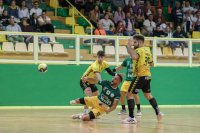 Balonmano: El Km13 Balonmano cede en un intenso final ante el Reconquista de Vigo (31-27) (Vídeo del partido)