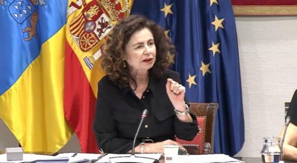 La actualización de las entregas a cuenta es una obligación del Gobierno central que llega con medio año de retraso