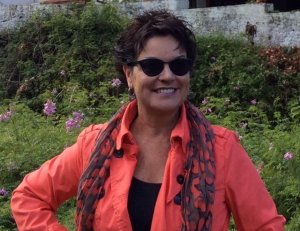 Entrevista a la escritora Teresa Iturriaga Osa