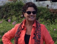 Entrevista a la escritora Teresa Iturriaga Osa