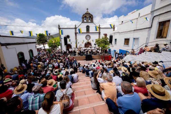 Gáldar: Miles de personas eligen Caideros y la Fiesta de la Lana para celebrar el Día de Canarias
