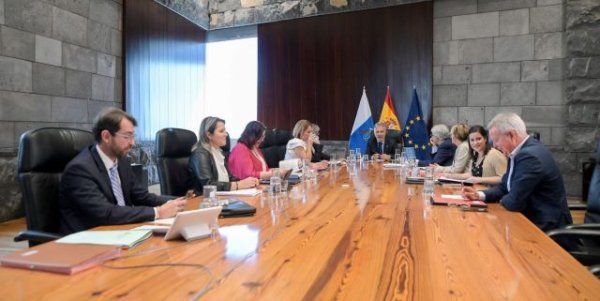 Canarias cuenta por primera vez con un Catálogo de Servicios y Prestaciones de Servicios Sociales