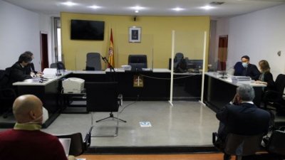 Se cumple un a&ntilde;o del pleito de la Superliga con las espadas en alto