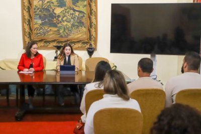 Empleo lanza un programa en La Palma para formar a 95 personas desempleadas como conductores profesionales