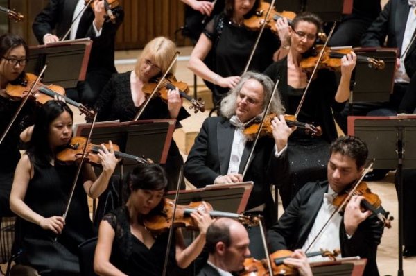 La Philharmonia Orchestra inaugura el 38 Festival de Música de Canarias con Bach, Haydn y Mozart