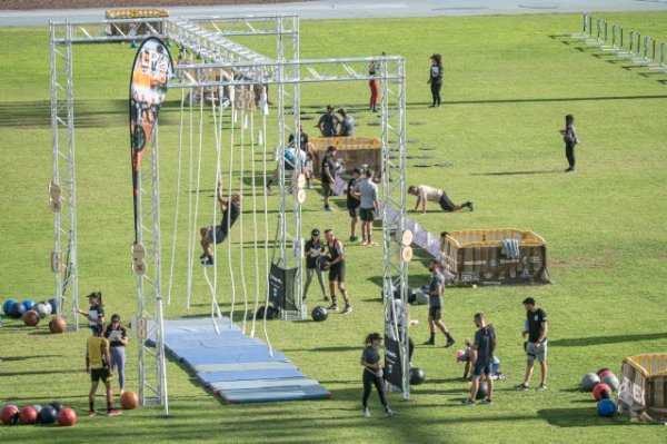 Fitgames Vecindario 2023, todo un éxito de participación, esfuerzo, resistencia y diversión en su primera edición