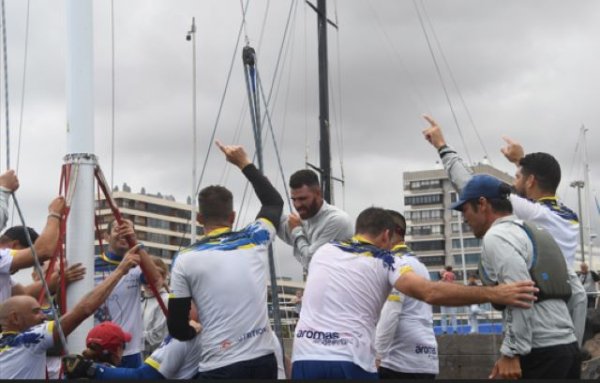 Vela Latina Canaria: El Hospital La Paloma Pueblo Guanche rubrica una temporada histórica conquistando el Trofeo Federación