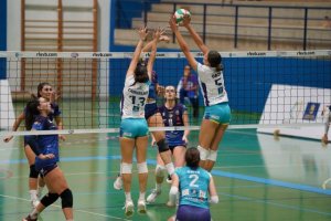 Voleibol Femenino: El Universidad Fernando Pessoa Canarias con oficio y mucho carácter gana a un correoso Mairena Voley Club