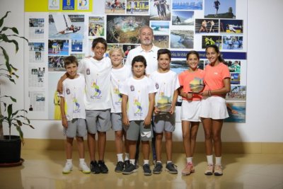 Francisco Castellano felicita a los campeones de Canarias de Tenis Alev&iacute;n por Equipos 2022