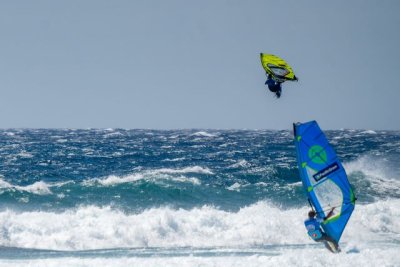 Windsurf: Alexia Kiefer amenaza el liderato de Mar&iacute;a Morales en SUB21 femenino