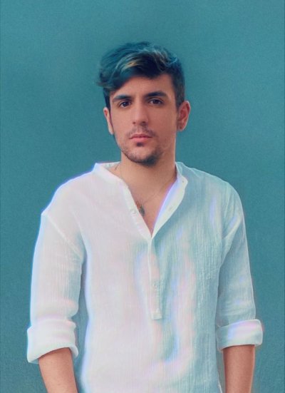 Rian Cost presenta &laquo;La Emisora&raquo; primer single de su pr&oacute;ximo proyecto (V&iacute;deo)